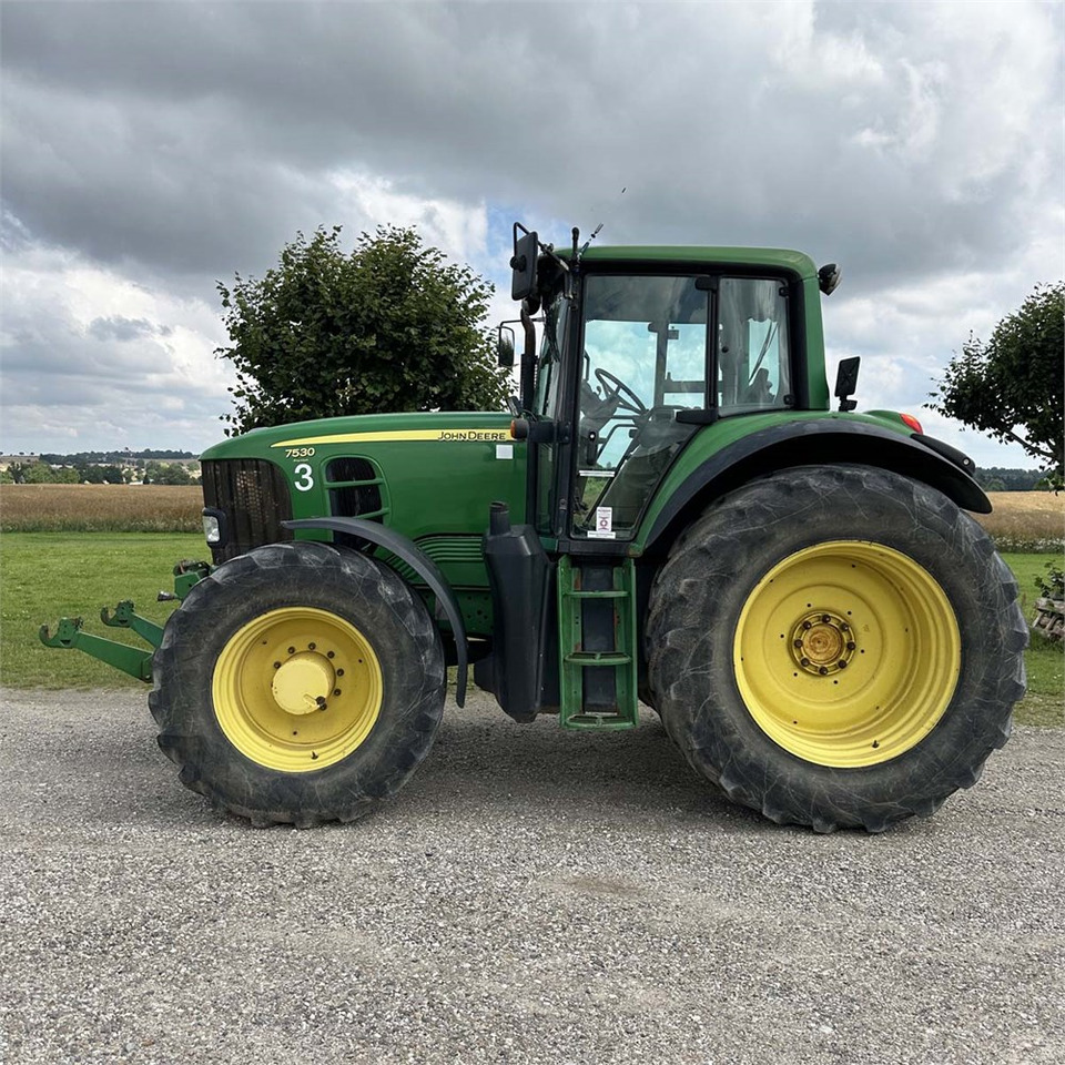 John Deere 7530 - Трактор: фото 5 John Deere 7530 - Трактор: фото 5