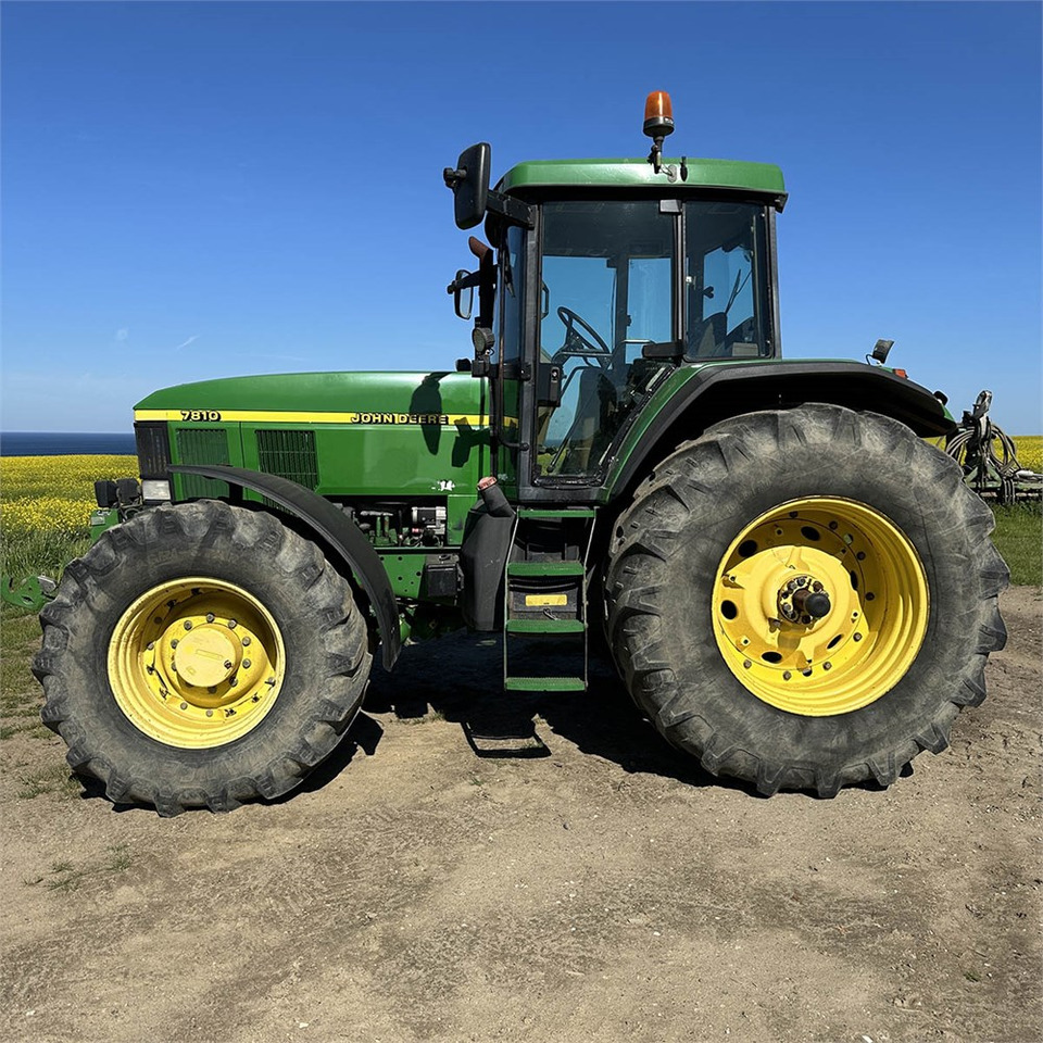 John Deere 7810 - Трактор: фото 4 John Deere 7810 - Трактор: фото 4
