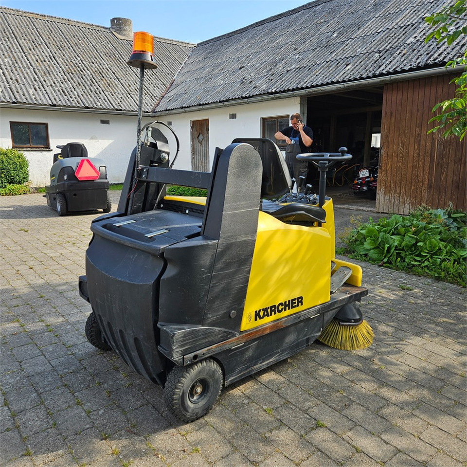 Kärcher KMR 1250 B - Промышленная подметальная машина: фото 5 Kärcher KMR 1250 B - Промышленная подметальная машина: фото 5