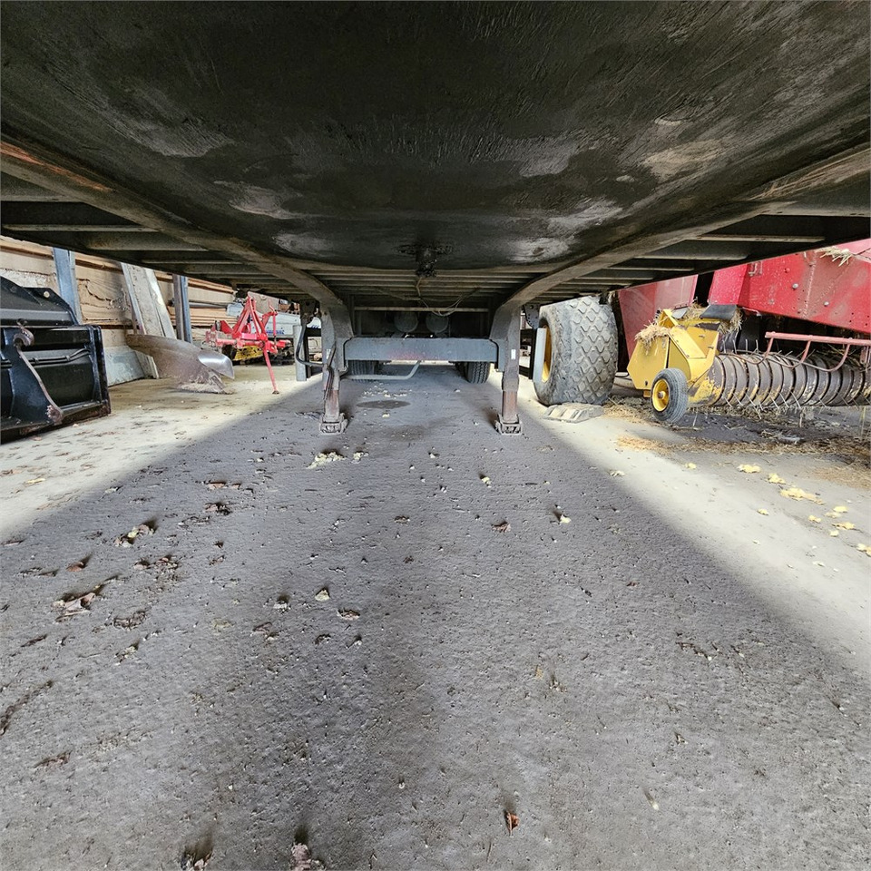 Полуприцеп бортовой/ Платформа Kel-Berg S40b3: фото 9