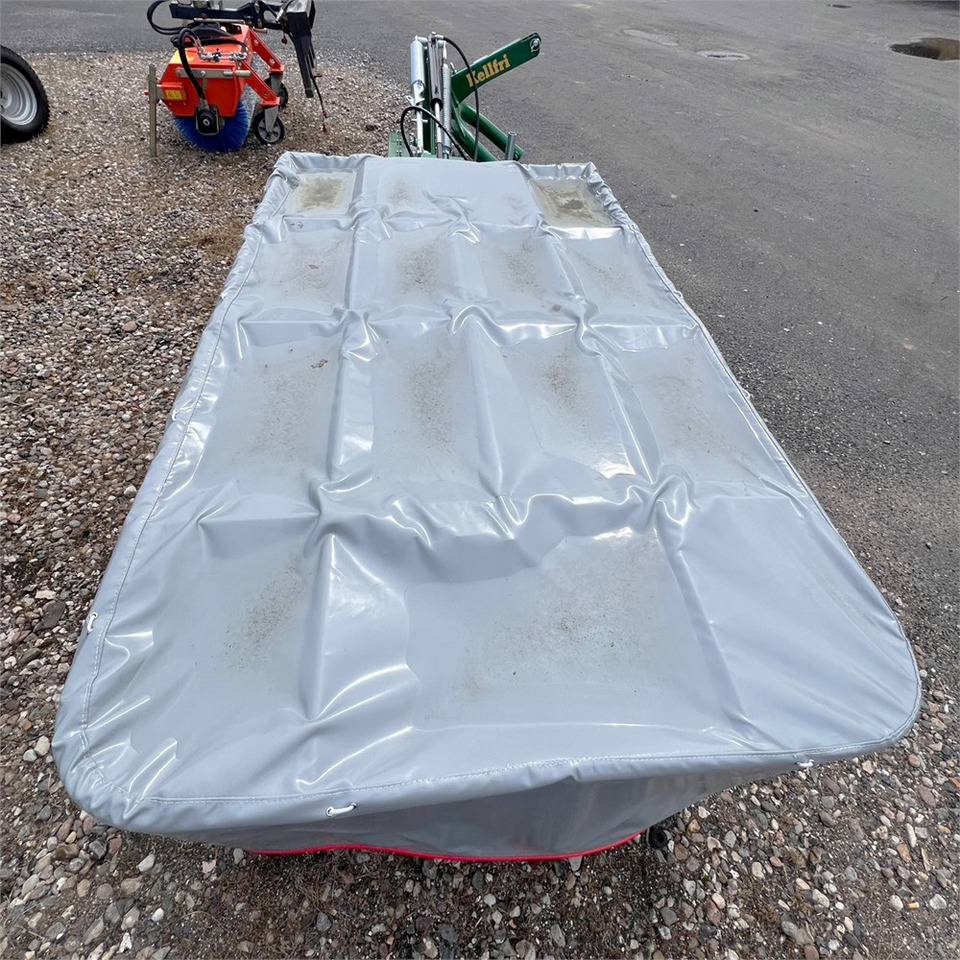 Kellfri 35-FDM200 - Техника для сенозаготовки: фото 5 Kellfri 35-FDM200 - Техника для сенозаготовки: фото 5