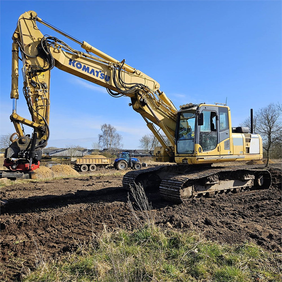 Komatsu PC210 - Гусеничный экскаватор: фото 3 Komatsu PC210 - Гусеничный экскаватор: фото 3