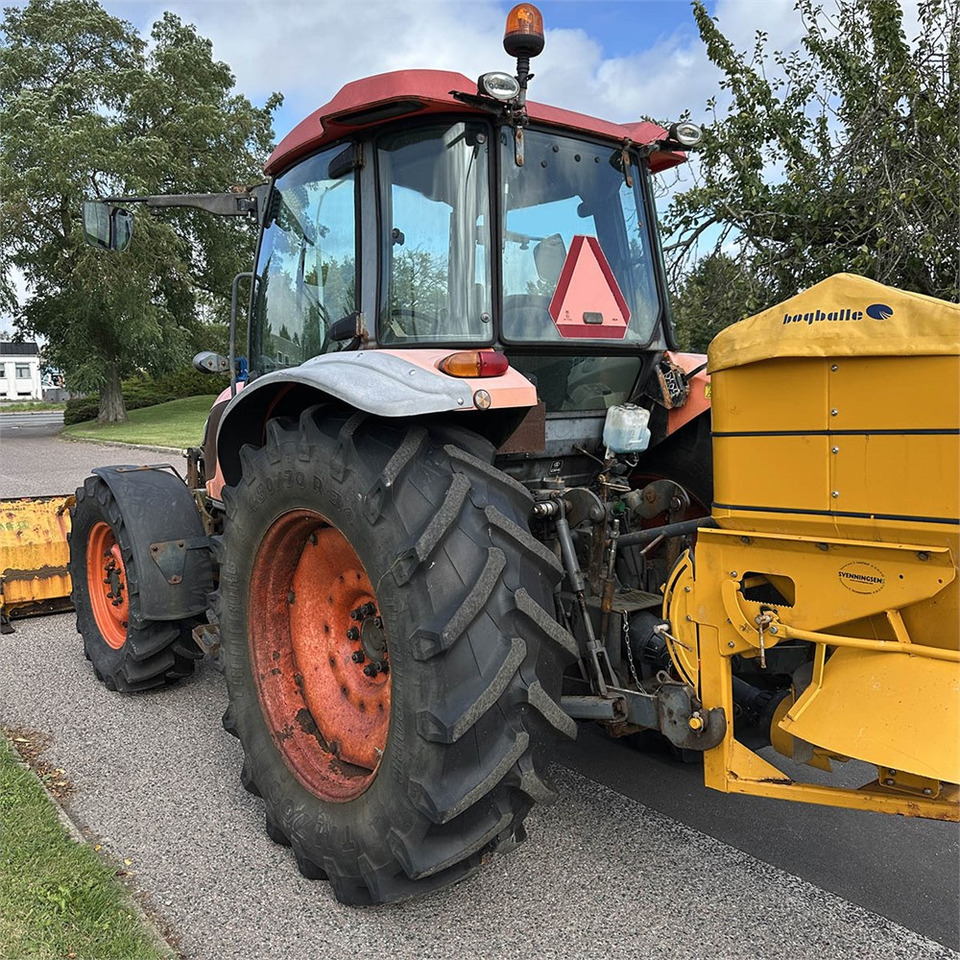 Kubota M 9540 2/4 WD - Трактор: фото 5 Kubota M 9540 2/4 WD - Трактор: фото 5