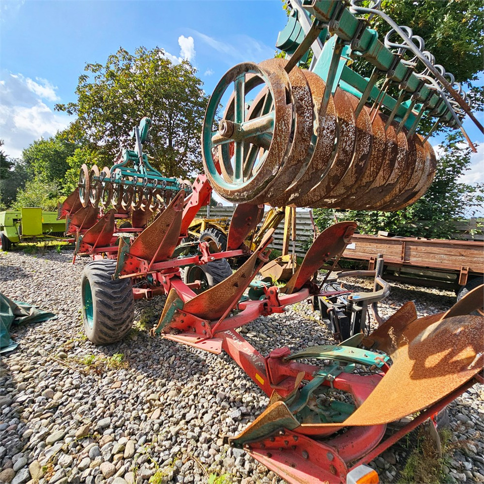 Kverneland PL 100 - Плуг: фото 4 Kverneland PL 100 - Плуг: фото 4