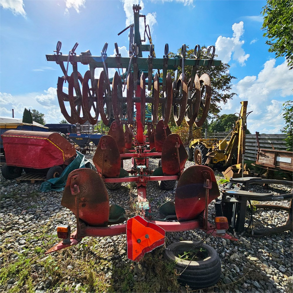 Kverneland PL 100 - Плуг: фото 5 Kverneland PL 100 - Плуг: фото 5