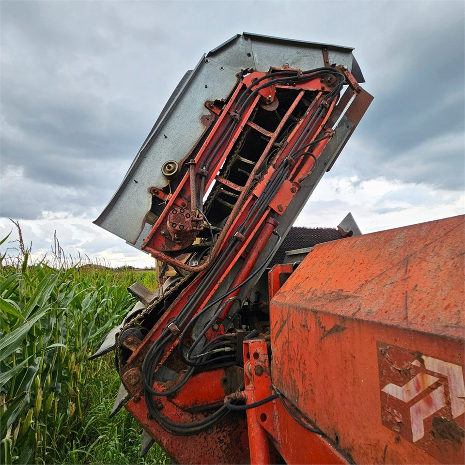 Kverneland UN 2200 - Картофелеуборочный комбайн: фото 5 Kverneland UN 2200 - Картофелеуборочный комбайн: фото 5