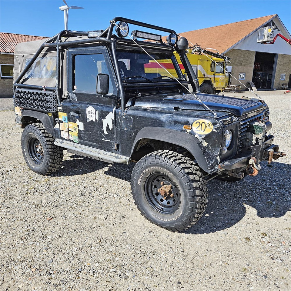 Land Rover Defender 90 - Внедорожник: фото 1 Land Rover Defender 90 - Внедорожник: фото 1
