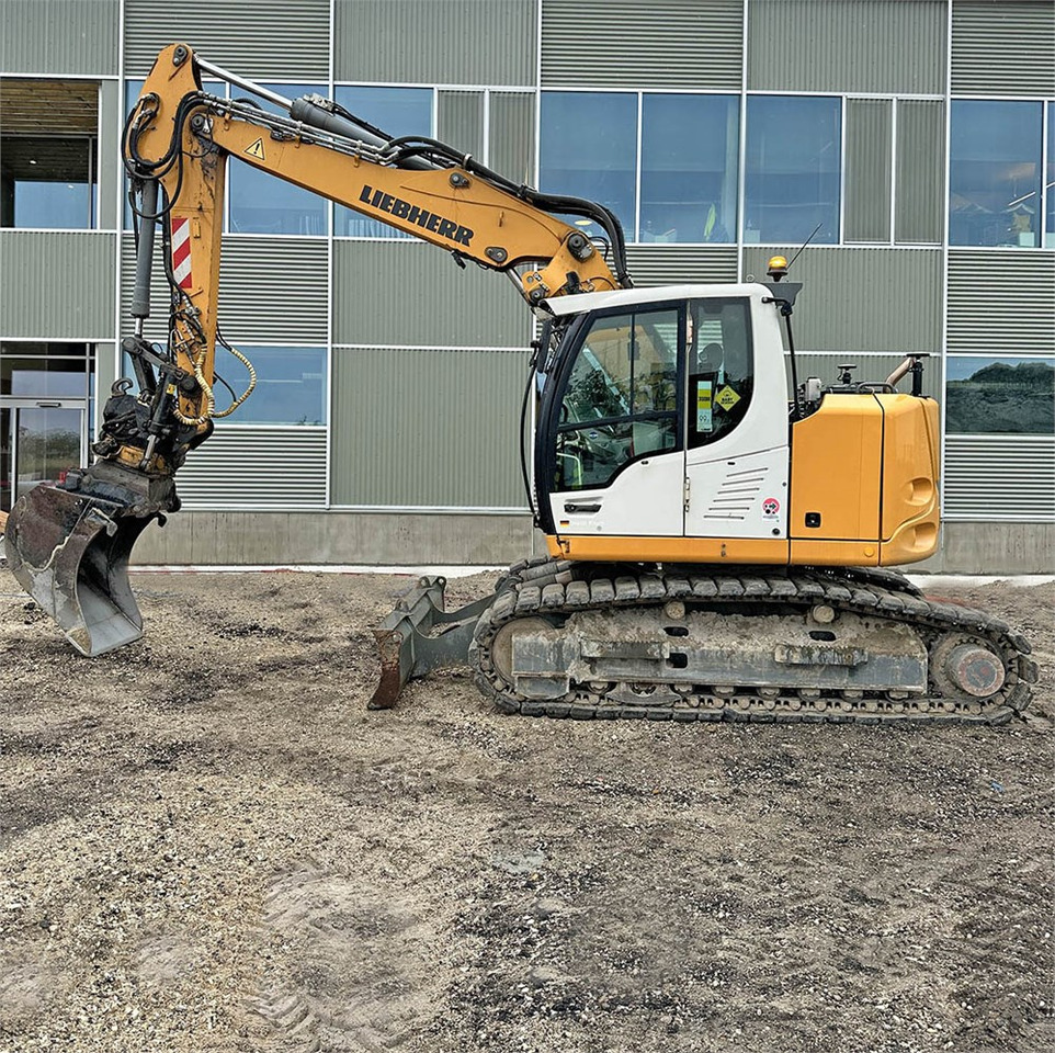 Liebherr R914 Compact Litronic - Мини-экскаватор: фото 2 Liebherr R914 Compact Litronic - Мини-экскаватор: фото 2