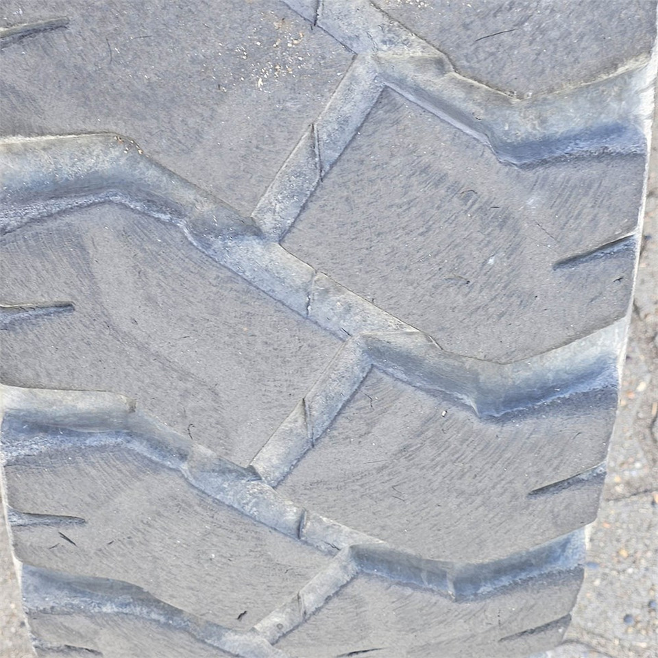 Вилочный погрузчик Linde H40D-04: фото 23