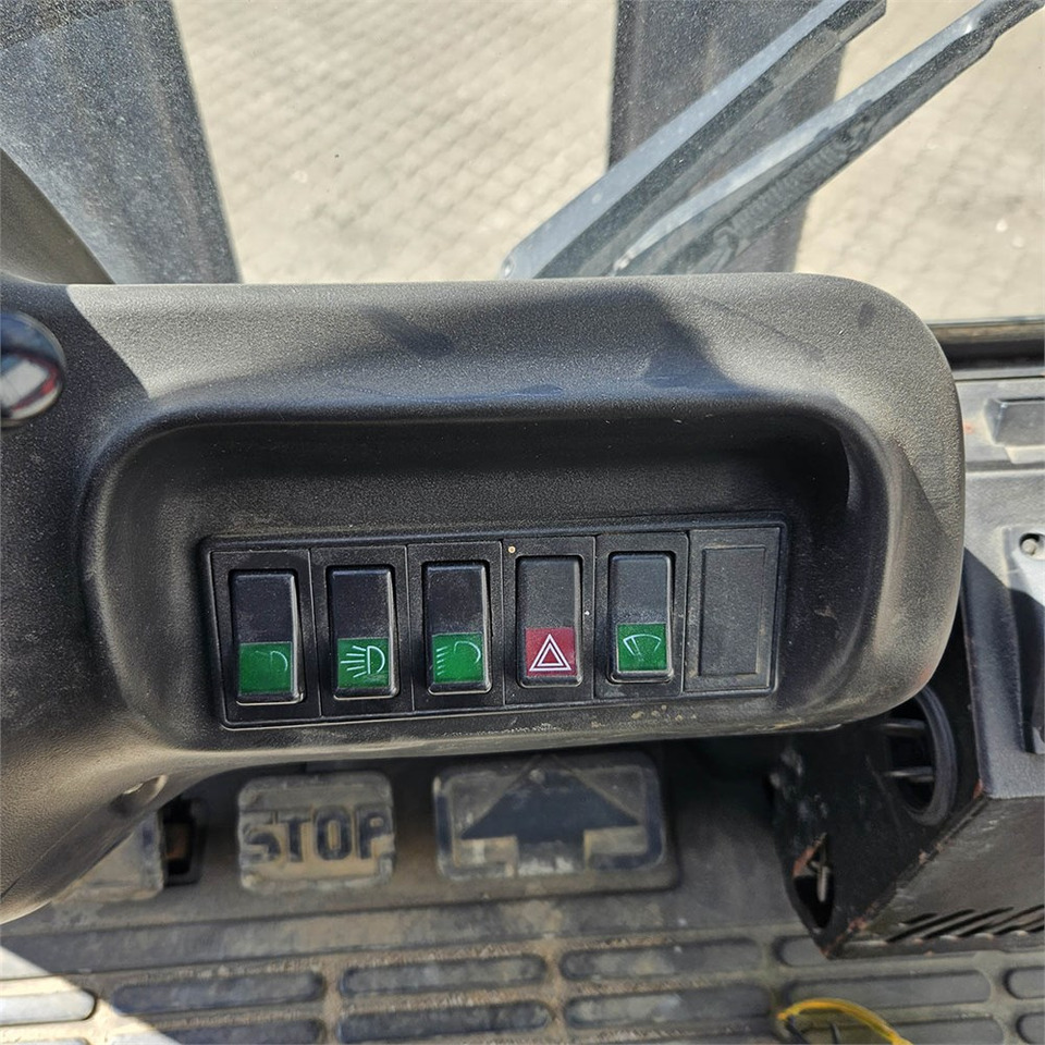 Вилочный погрузчик Linde H40D-04: фото 12