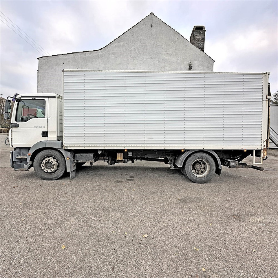 MAN TG M 18.240 - Грузовик с закрытым кузовом: фото 3 MAN TG M 18.240 - Грузовик с закрытым кузовом: фото 3