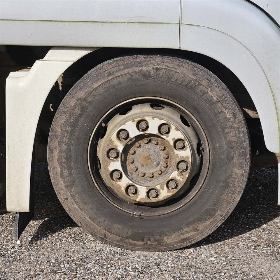 Грузовик с закрытым кузовом MAN Tg a 26.350: фото 33 Грузовик с закрытым кузовом MAN Tg a 26.350: фото 33