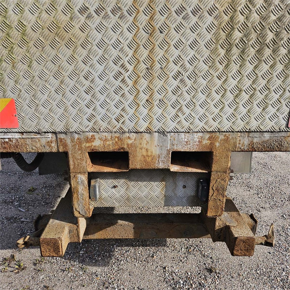 Грузовик с закрытым кузовом MAN Tg a 26.350: фото 21 Грузовик с закрытым кузовом MAN Tg a 26.350: фото 21