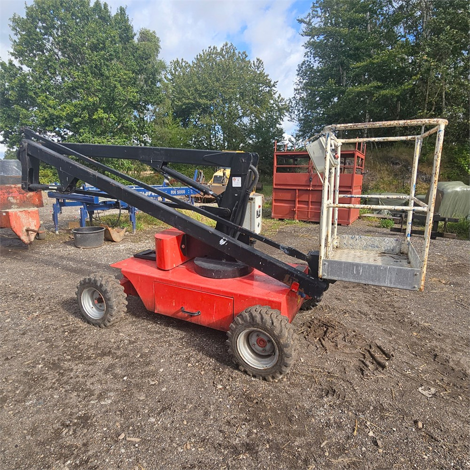 Manitou 100 AE - Коленчатый подъемник: фото 1 Manitou 100 AE - Коленчатый подъемник: фото 1