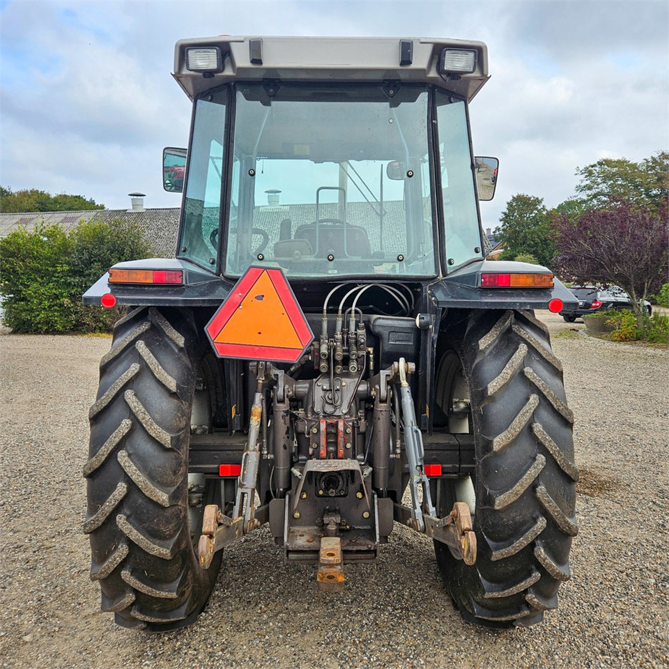 Massey Ferguson 3060 - Трактор: фото 4 Massey Ferguson 3060 - Трактор: фото 4