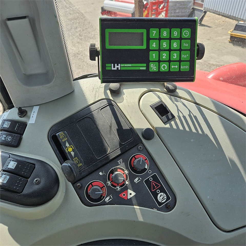 Трактор Massey Ferguson 6480: фото 17