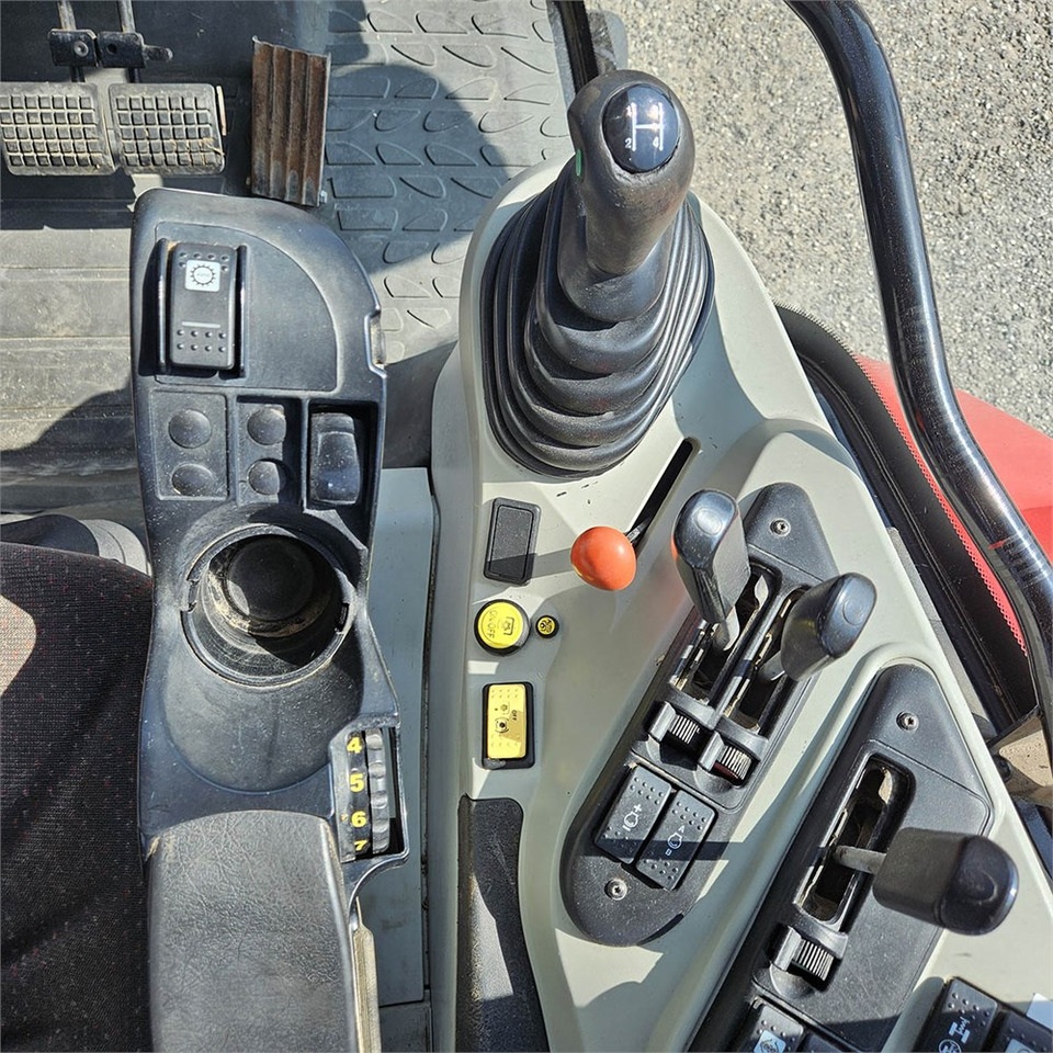 Трактор Massey Ferguson 6480: фото 15