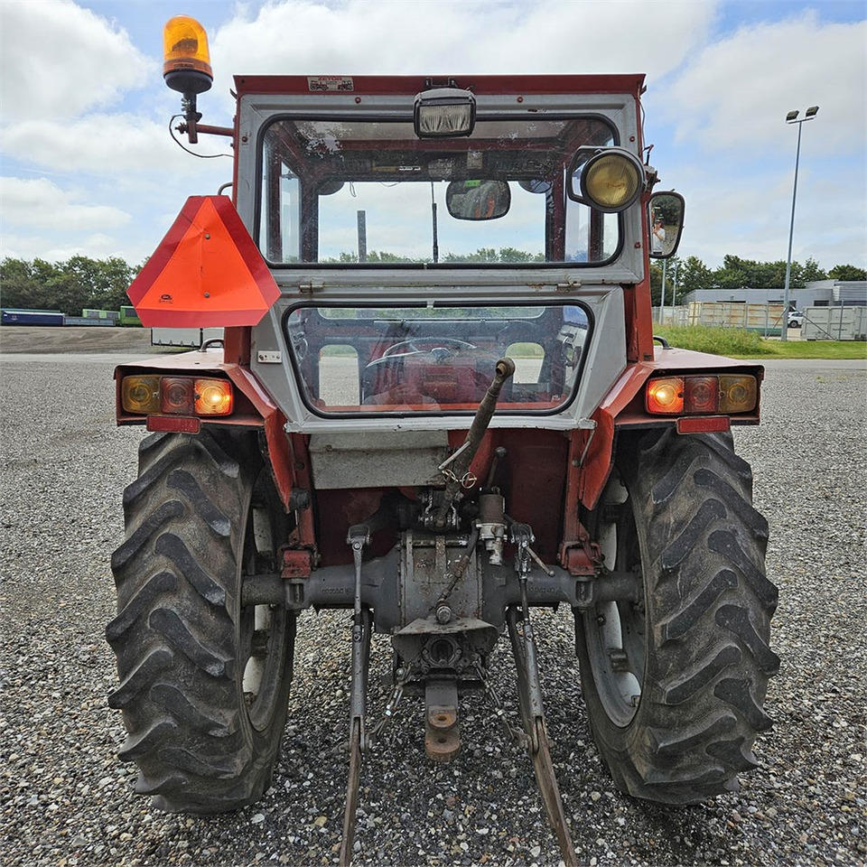 Massey Ferguson MF135 - Трактор: фото 4 Massey Ferguson MF135 - Трактор: фото 4