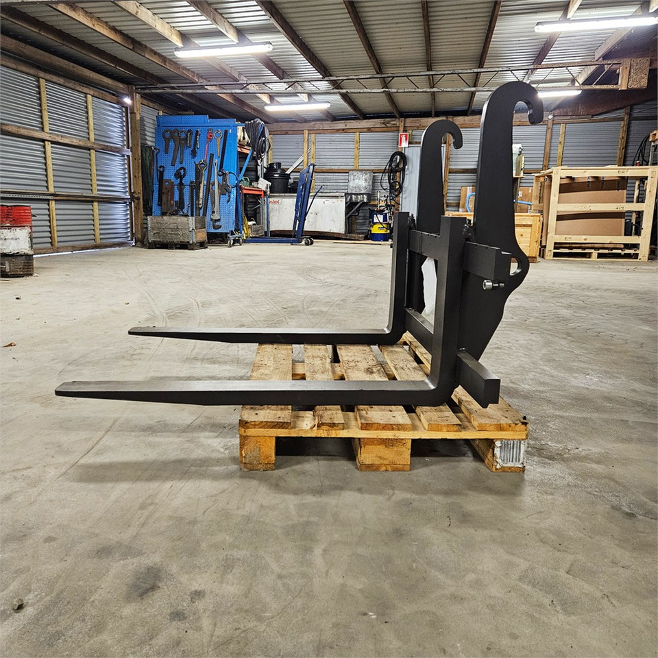 Mecalac 2.500 kg - Вилы: фото 3 Mecalac 2.500 kg - Вилы: фото 3