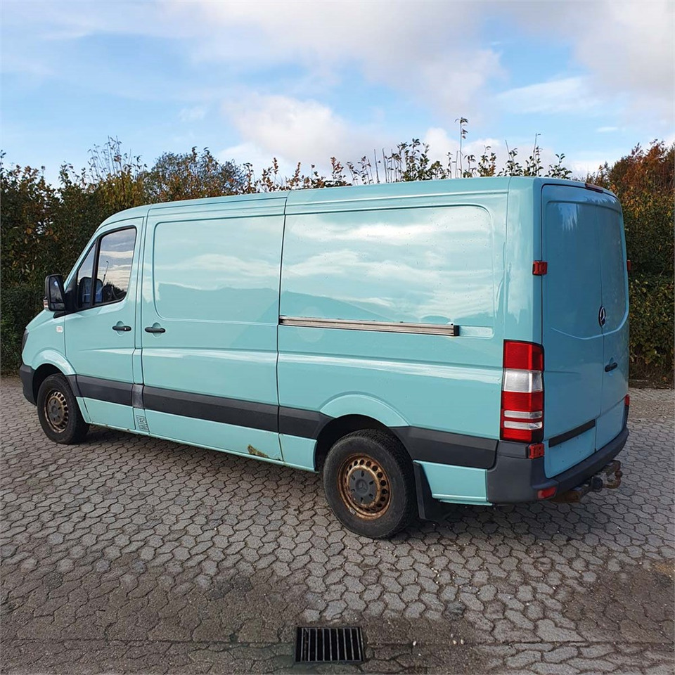 Mercedes 213 CTI - Цельнометаллический фургон: фото 4 Mercedes 213 CTI - Цельнометаллический фургон: фото 4