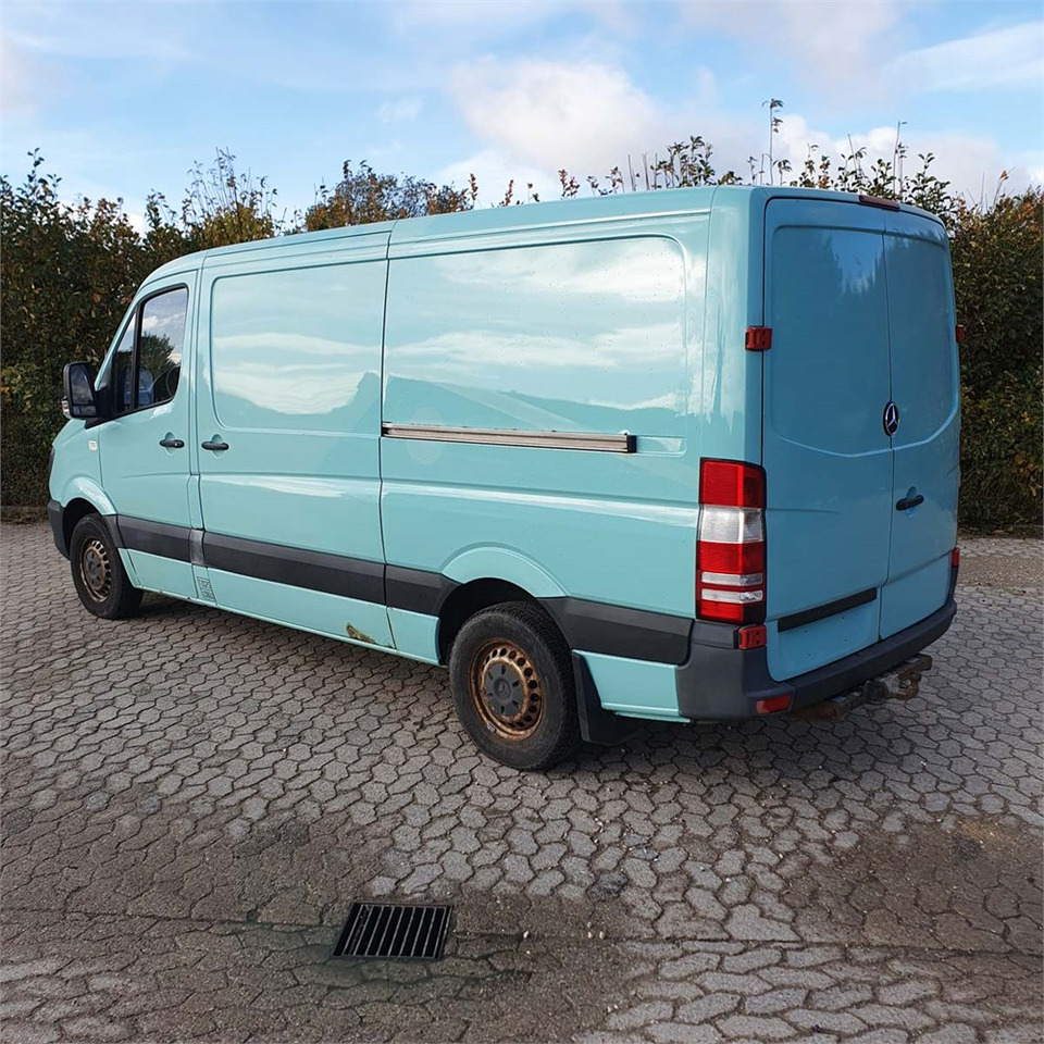 Mercedes 213 CTI - Цельнометаллический фургон: фото 5 Mercedes 213 CTI - Цельнометаллический фургон: фото 5