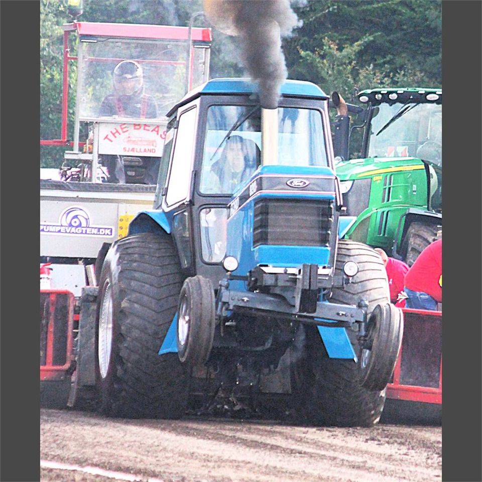 New Holland Feldborg El Diablo - Трактор: фото 2 New Holland Feldborg El Diablo - Трактор: фото 2