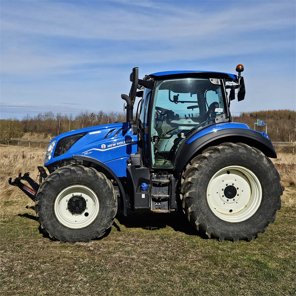 New Holland T5.120 DC - Трактор: фото 4 New Holland T5.120 DC - Трактор: фото 4