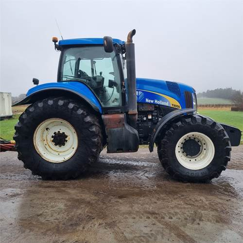 New Holland T8050 Class 5 - Трактор: фото 2 New Holland T8050 Class 5 - Трактор: фото 2