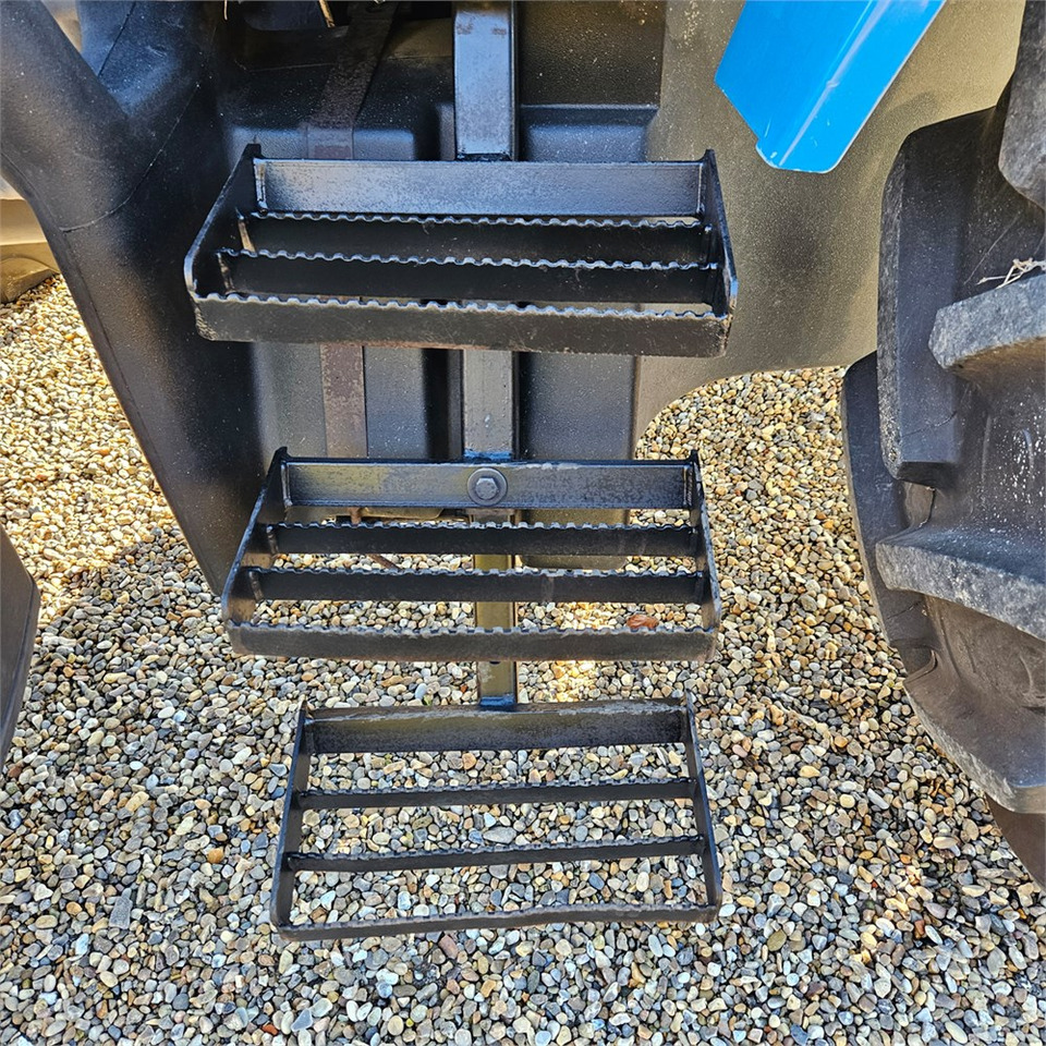 Трактор New Holland TS 100: фото 35 Трактор New Holland TS 100: фото 35