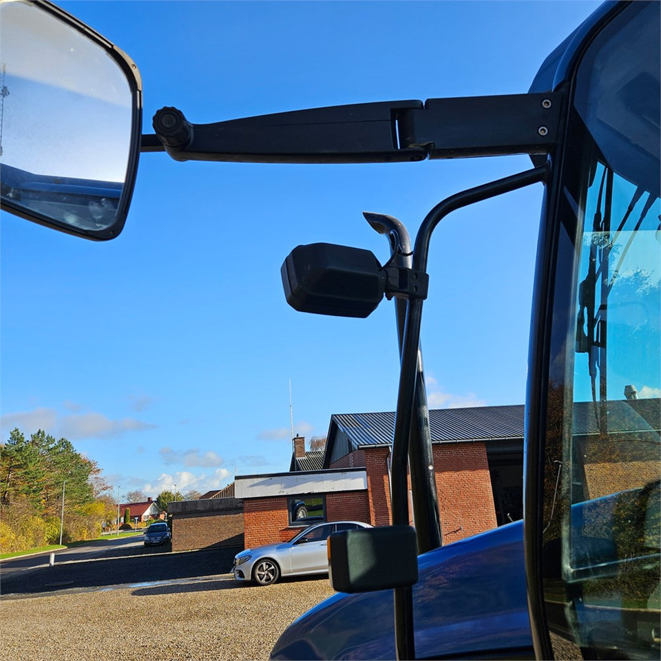 Трактор New Holland TS 100: фото 38 Трактор New Holland TS 100: фото 38