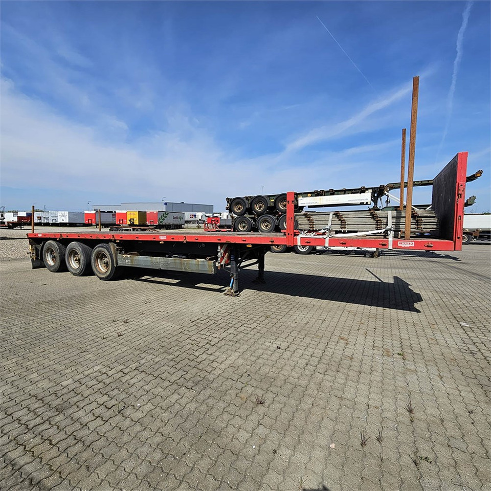 Pacton Flatbed - Полуприцеп бортовой/ Платформа: фото 3 Pacton Flatbed - Полуприцеп бортовой/ Платформа: фото 3