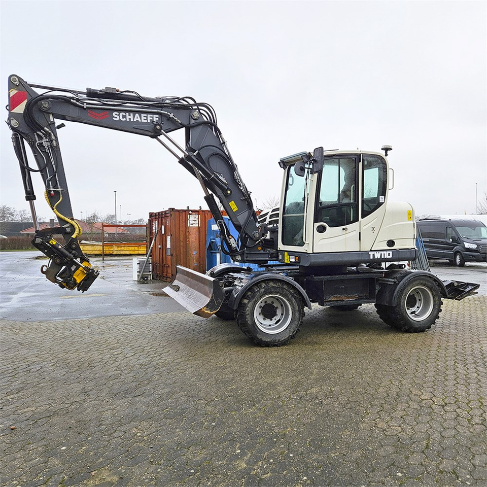 Schaeff-Terex TW110 - Колёсный экскаватор: фото 3 Schaeff-Terex TW110 - Колёсный экскаватор: фото 3
