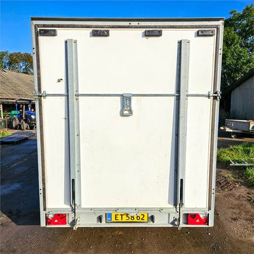 Selandia M06 - Прицеп для легкового автомобиля: фото 4 Selandia M06 - Прицеп для легкового автомобиля: фото 4