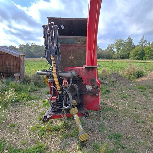 TP 280 PTO - Измельчитель древесины: фото 2 TP 280 PTO - Измельчитель древесины: фото 2