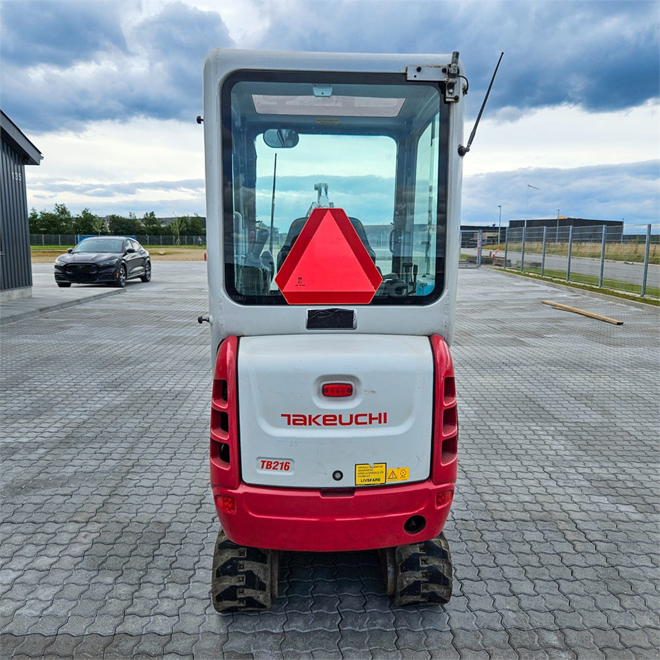 Takeuchi TB216 - Мини-экскаватор: фото 3 Takeuchi TB216 - Мини-экскаватор: фото 3