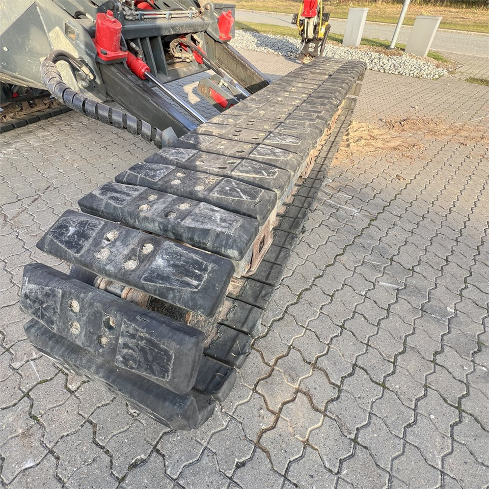 Мини-экскаватор Takeuchi TB260 Levelizer: фото 43 Мини-экскаватор Takeuchi TB260 Levelizer: фото 43