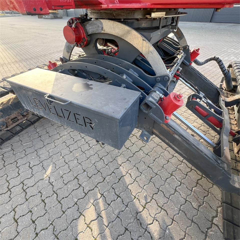 Мини-экскаватор Takeuchi TB260 Levelizer: фото 28 Мини-экскаватор Takeuchi TB260 Levelizer: фото 28