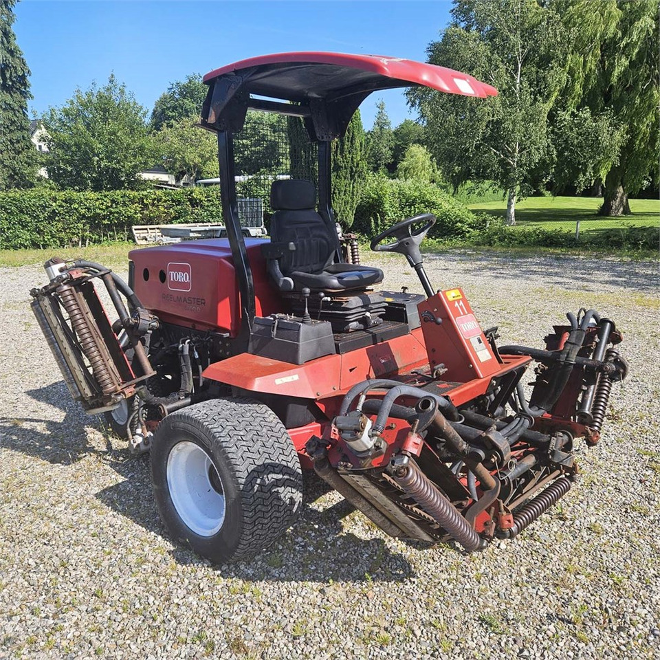 Toro Reelmaster 6700-D - Газонокосилка: фото 1 Toro Reelmaster 6700-D - Газонокосилка: фото 1