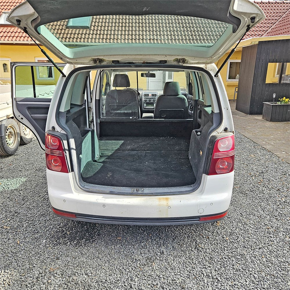 VW Touran Van 2,0 tdi automatisk - Легковой автомобиль: фото 5 VW Touran Van 2,0 tdi automatisk - Легковой автомобиль: фото 5