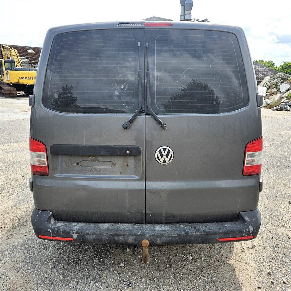 VW Transporter 2,0 Tdi - Легковой фургон: фото 4 VW Transporter 2,0 Tdi - Легковой фургон: фото 4