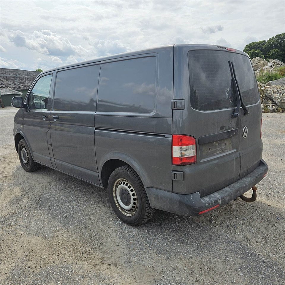 VW Transporter 2,0 Tdi - Легковой фургон: фото 3 VW Transporter 2,0 Tdi - Легковой фургон: фото 3
