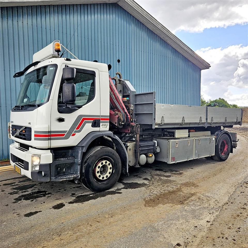 Volvo 280 FE - Крюковой мультилифт, Автоманипулятор: фото 1 Volvo 280 FE - Крюковой мультилифт, Автоманипулятор: фото 1
