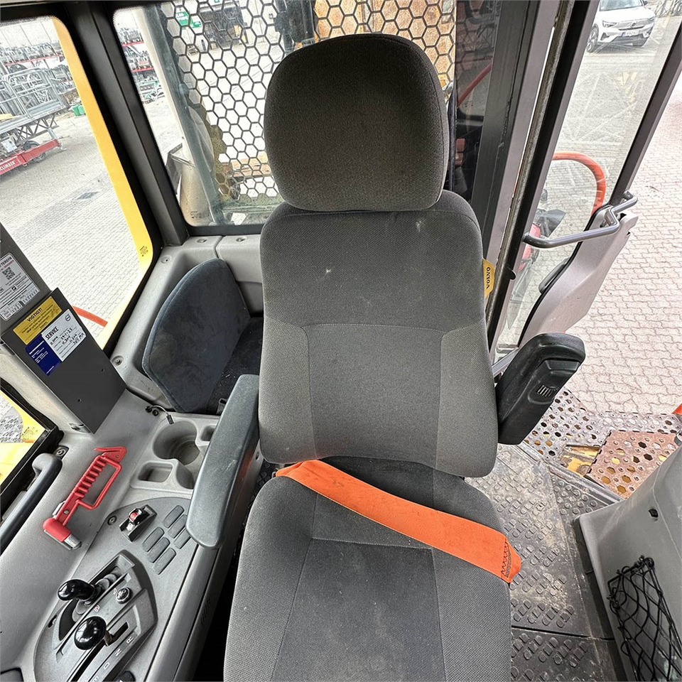 Сочленённый самосвал Volvo A30 G: фото 11