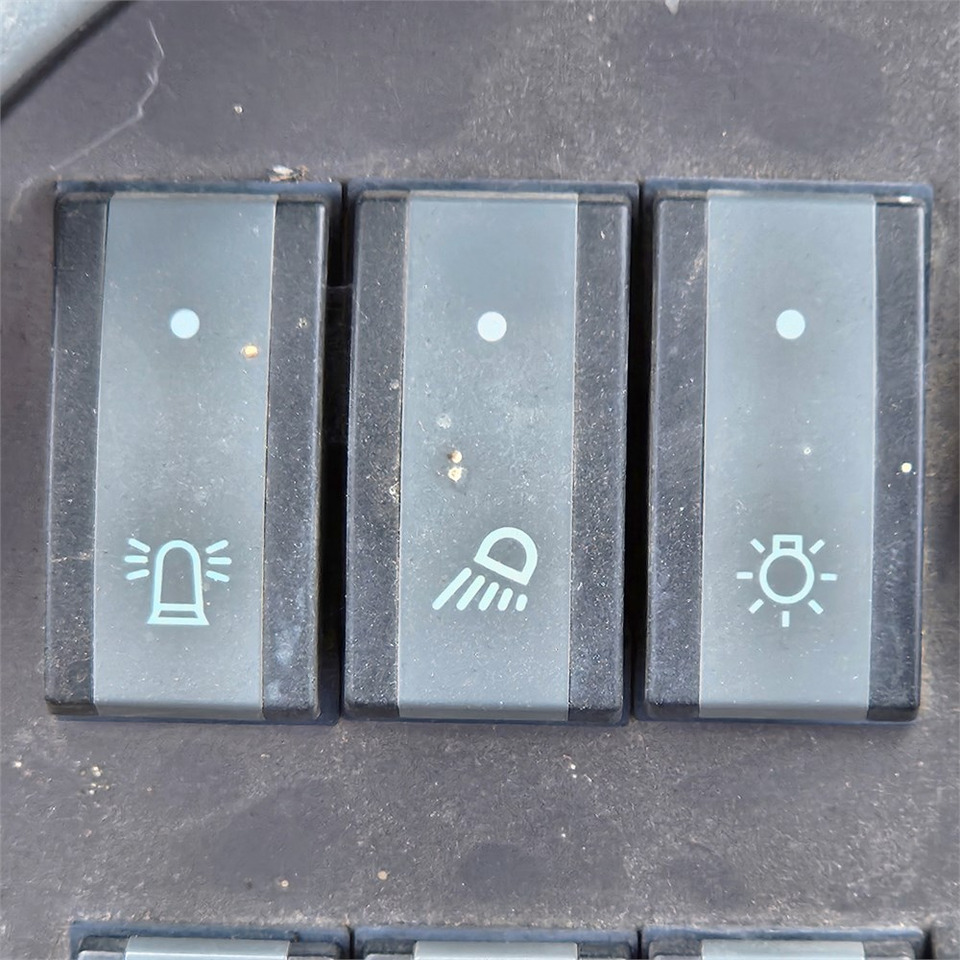 Экскаватор-погрузчик Volvo BL71 Plus: фото 33 Экскаватор-погрузчик Volvo BL71 Plus: фото 33