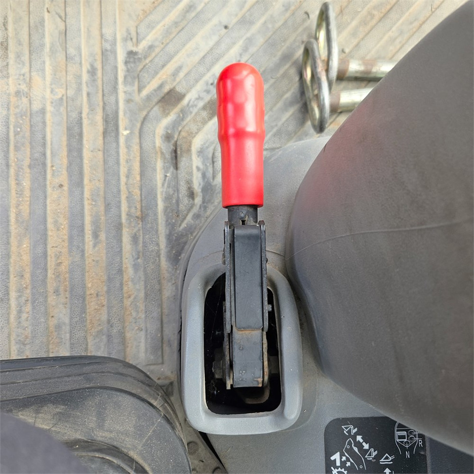 Экскаватор-погрузчик Volvo BL71 Plus: фото 39 Экскаватор-погрузчик Volvo BL71 Plus: фото 39