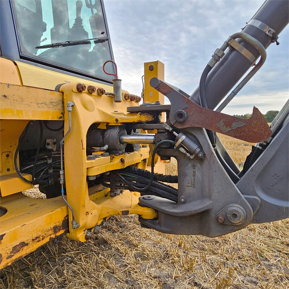 Экскаватор-погрузчик Volvo BL71 Plus: фото 43 Экскаватор-погрузчик Volvo BL71 Plus: фото 43