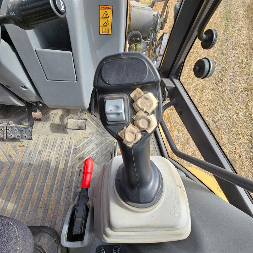 Экскаватор-погрузчик Volvo BL71 Plus: фото 25 Экскаватор-погрузчик Volvo BL71 Plus: фото 25