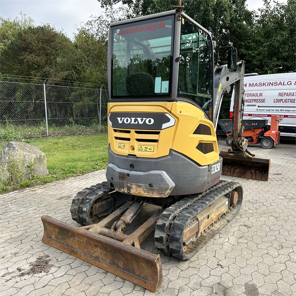 Volvo ECR25 D - Мини-экскаватор: фото 5 Volvo ECR25 D - Мини-экскаватор: фото 5