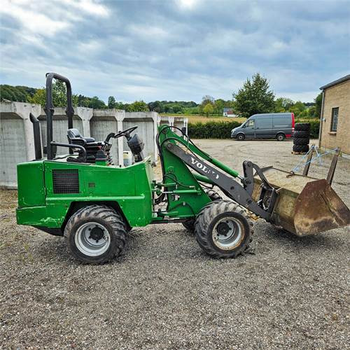 Volvo ZL302C - Колёсный погрузчик: фото 5 Volvo ZL302C - Колёсный погрузчик: фото 5