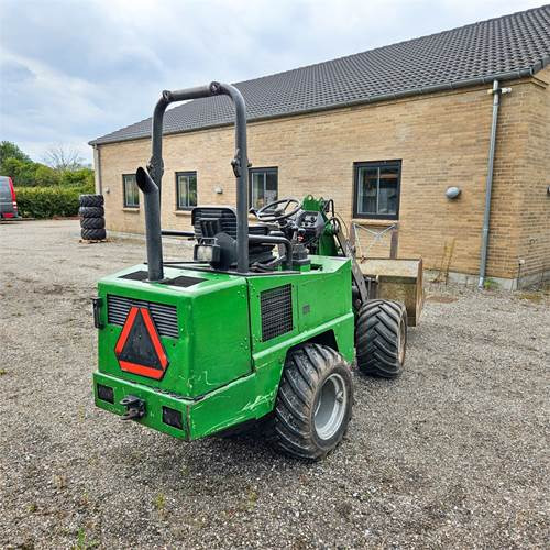 Volvo ZL302C - Колёсный погрузчик: фото 4 Volvo ZL302C - Колёсный погрузчик: фото 4